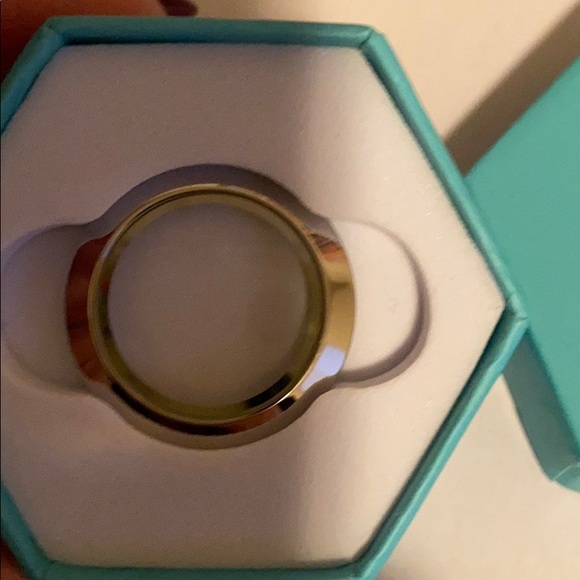 Origami Owl Medium Locket Face Silver - Picture 2 of 2